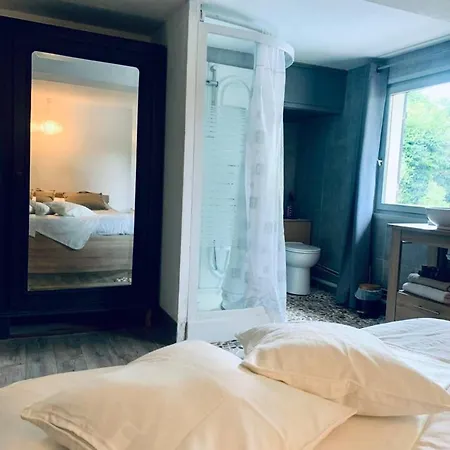 Spacieuse A Avec Piscine Privee Et Jardin *