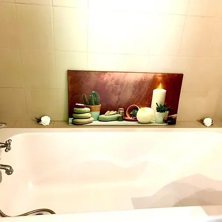 Spacieuse A Avec Piscine Privee Et Jardin