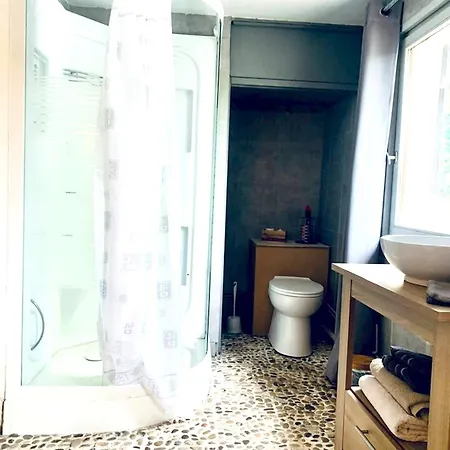 Spacieuse A Avec Piscine Privee Et Jardin Villa Firfol